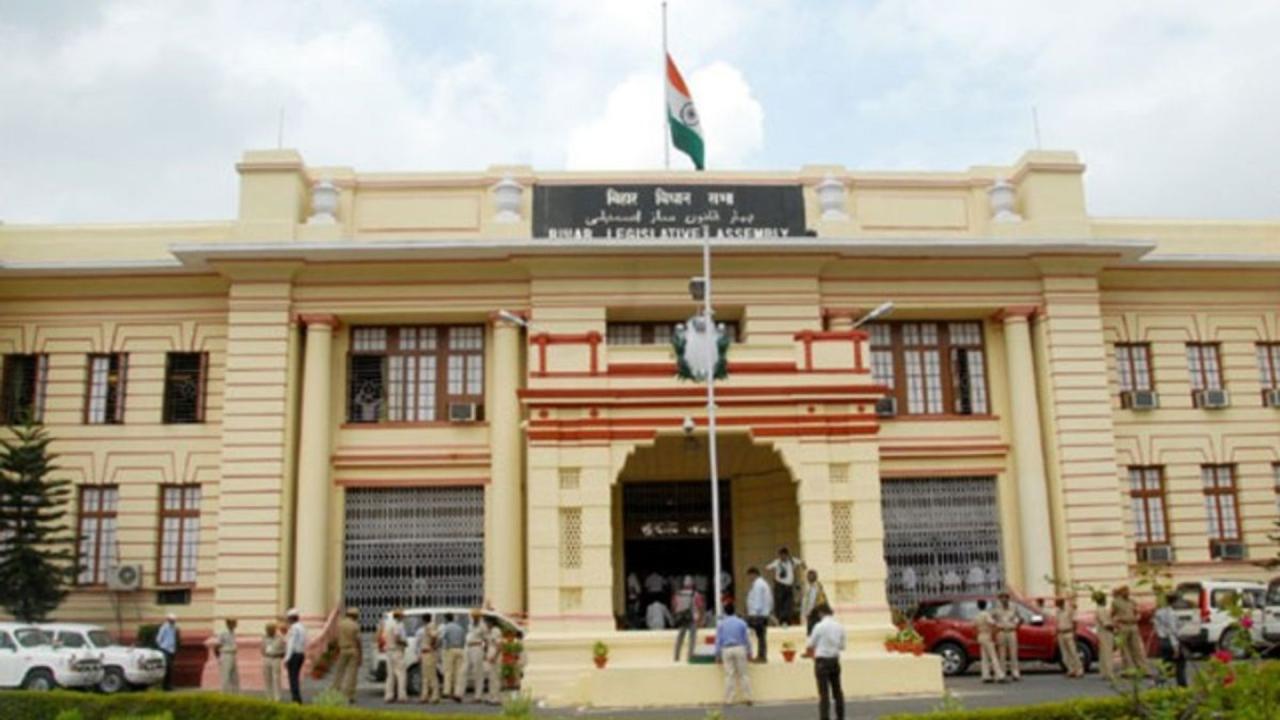 आरजेडी और अन्य पार्टी से जीतीं ये महिलाएं