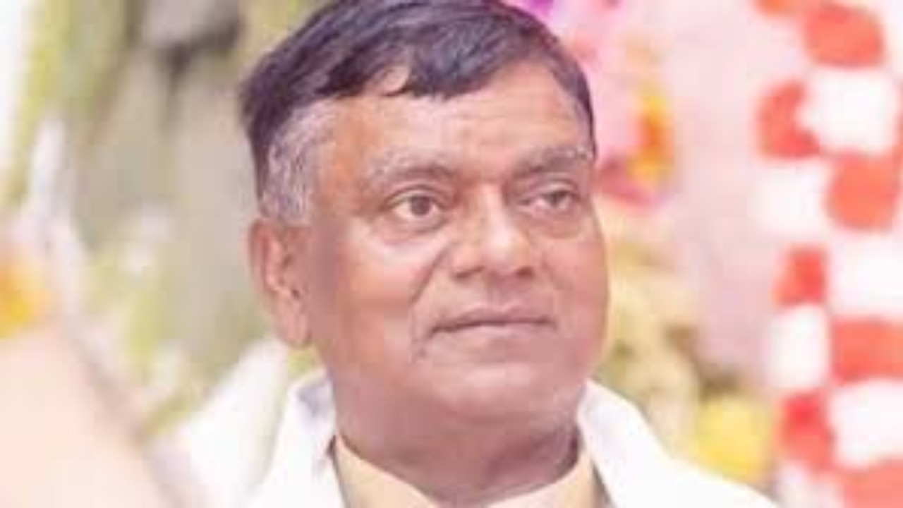 राधा चरण साह