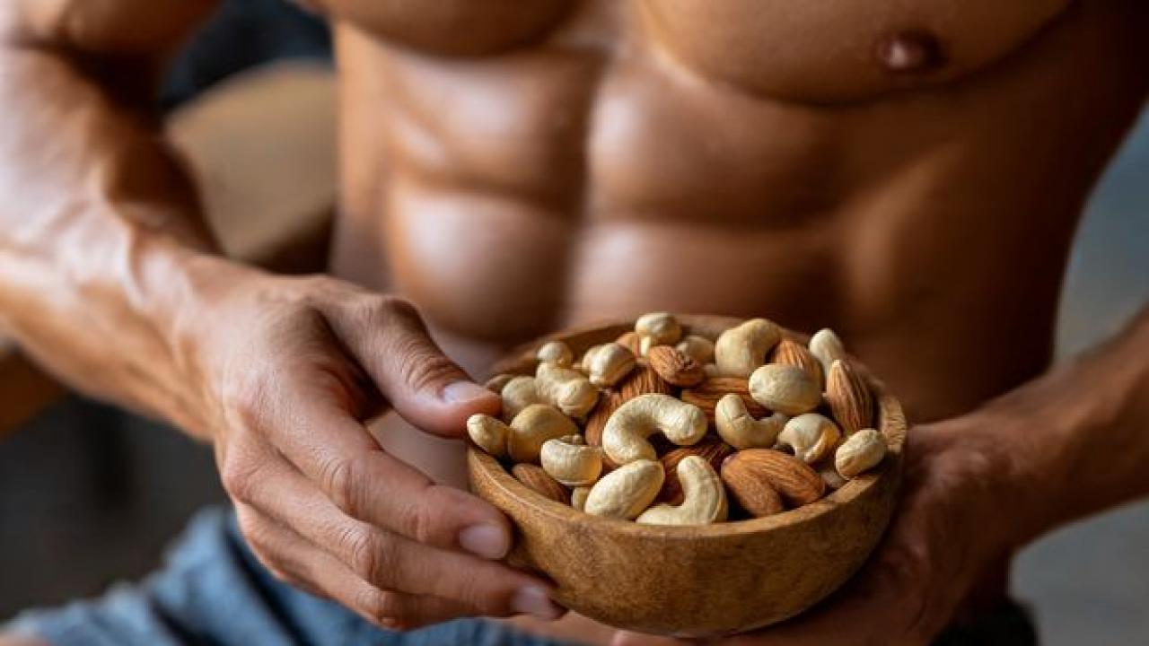 सुबह खजूर खाने के फायदे जानिए