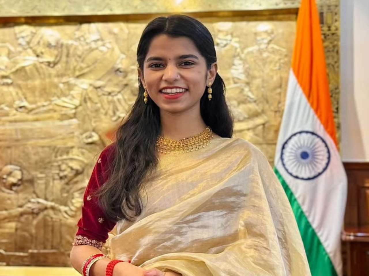 Maithili Thakur's net worth