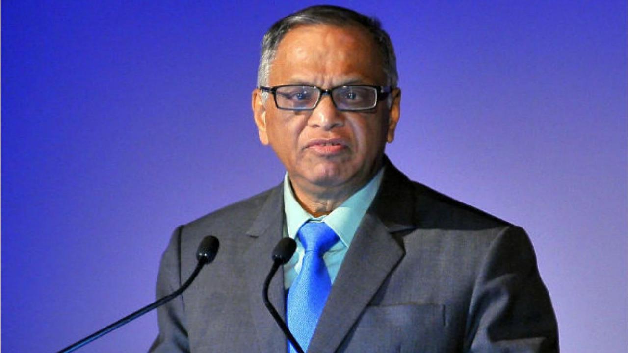 नारायण मूर्ति ने इंटरनेट पर मचाई हलचल