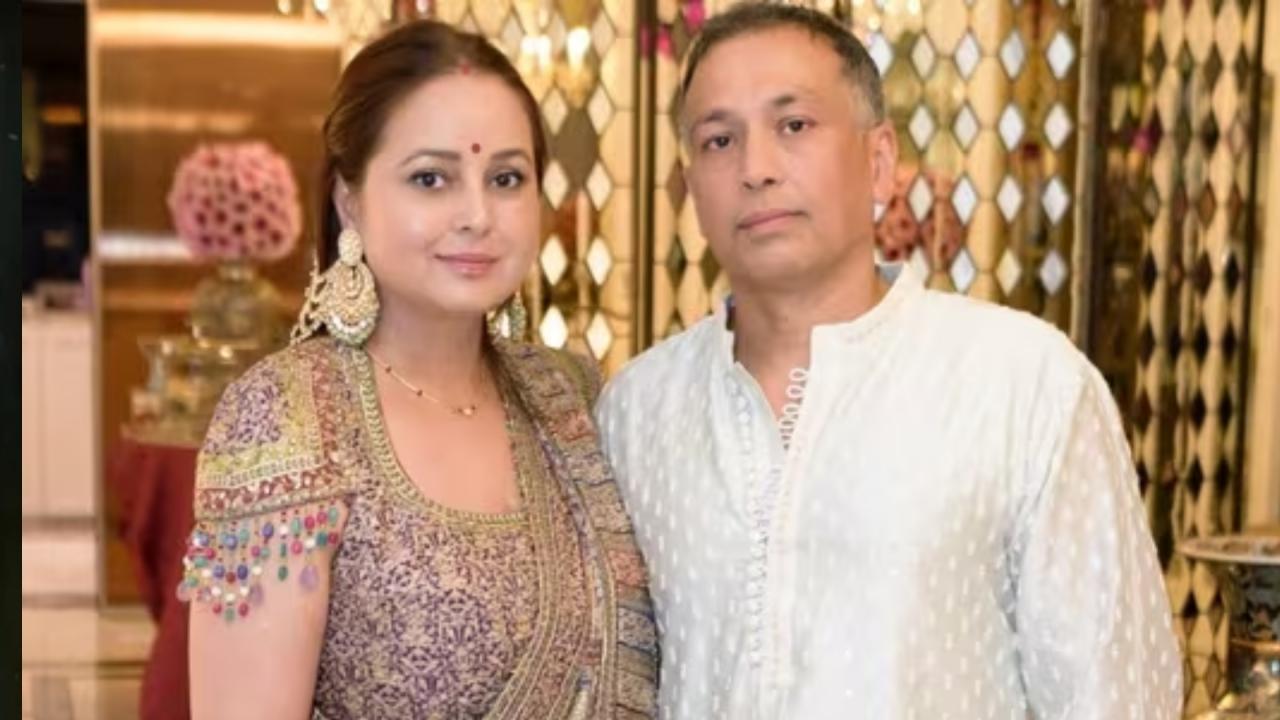 सिंगापुर में रहता है रोहिणी आचार्य का परिवार