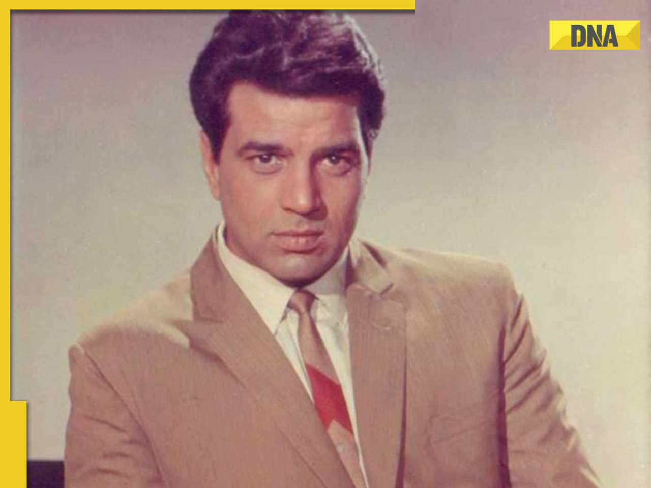 Dharmendra heeft nooit de Filmfare Best Actor Award gewonnen, ondanks vier nominaties in 65 jaar, Rishi Kapoor kocht de prijs in een van die jaren voor Rs… Dharmendra heeft nooit de Filmfare Best Actor Award gewonnen, ondanks vier nominaties in 65 jaar, Rishi Kapoor kocht de prijs in een van die jaren voor Rs…