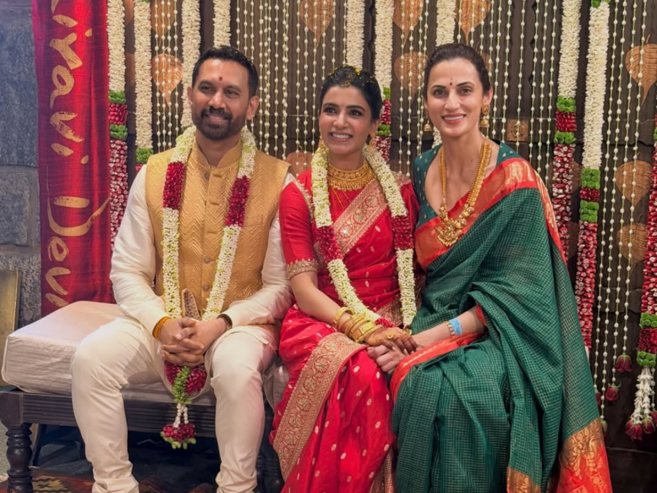 Samantha Ruth Prabhu and Raj Nidimoru taking wedding vows