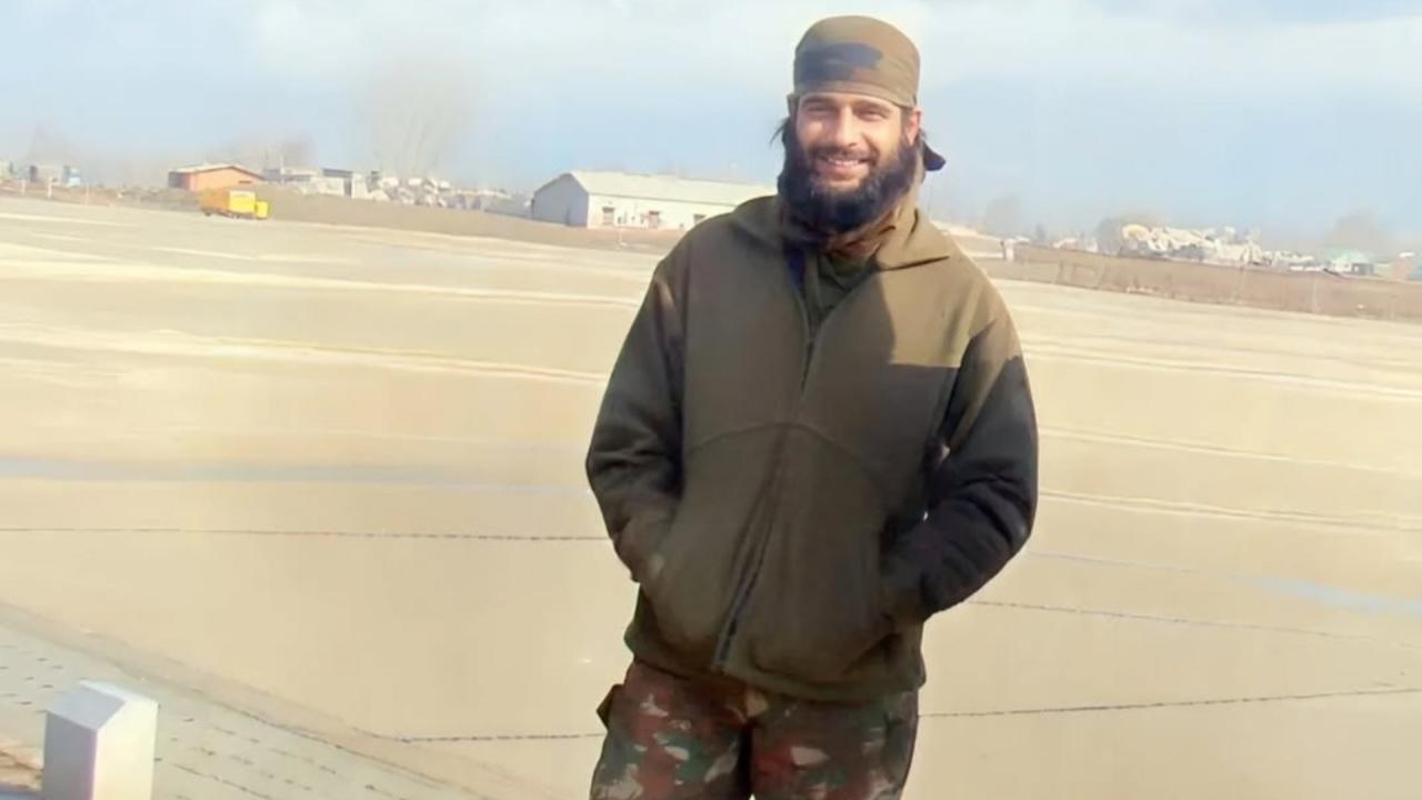 1999 में लेफ्टिनेंट के रूप में मिला कमीशन