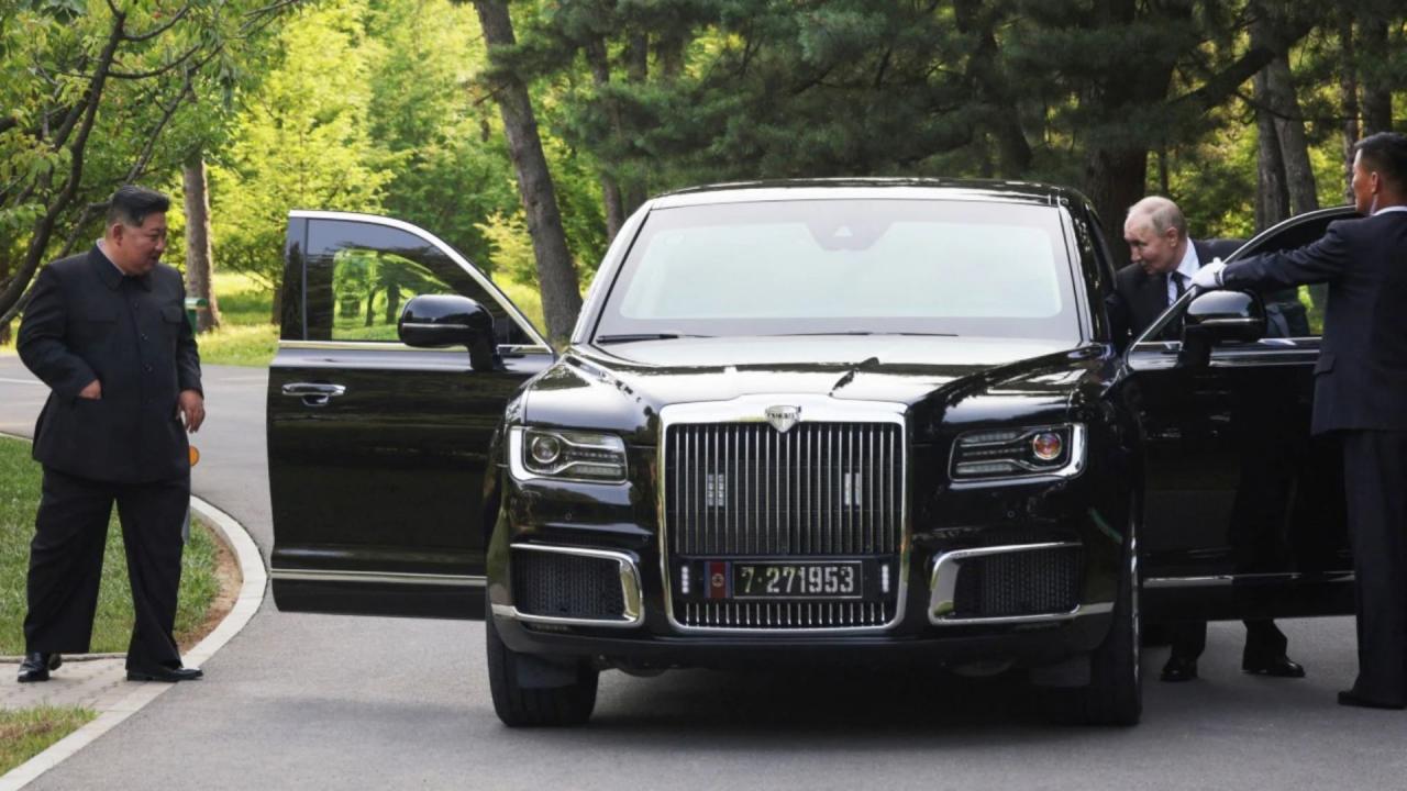 Aurus Senat से पहले इस कार का इस्तेमाल कर चुके हैं पुतिन