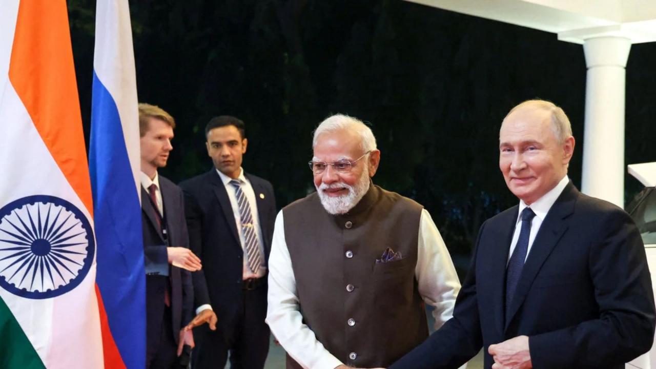 विदेश से भी निर्णय ले सकते हैं पीएम