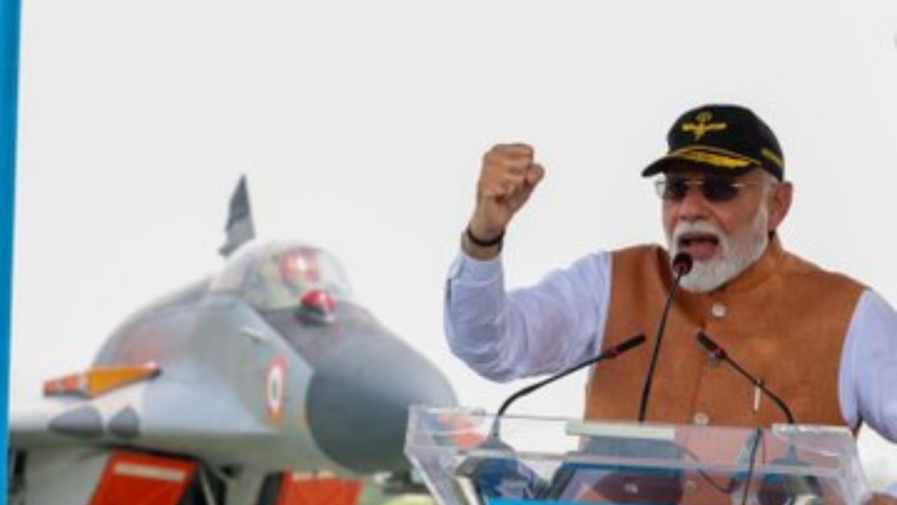 प्रधानमंत्री की सैलरी कहां से तय होती है?