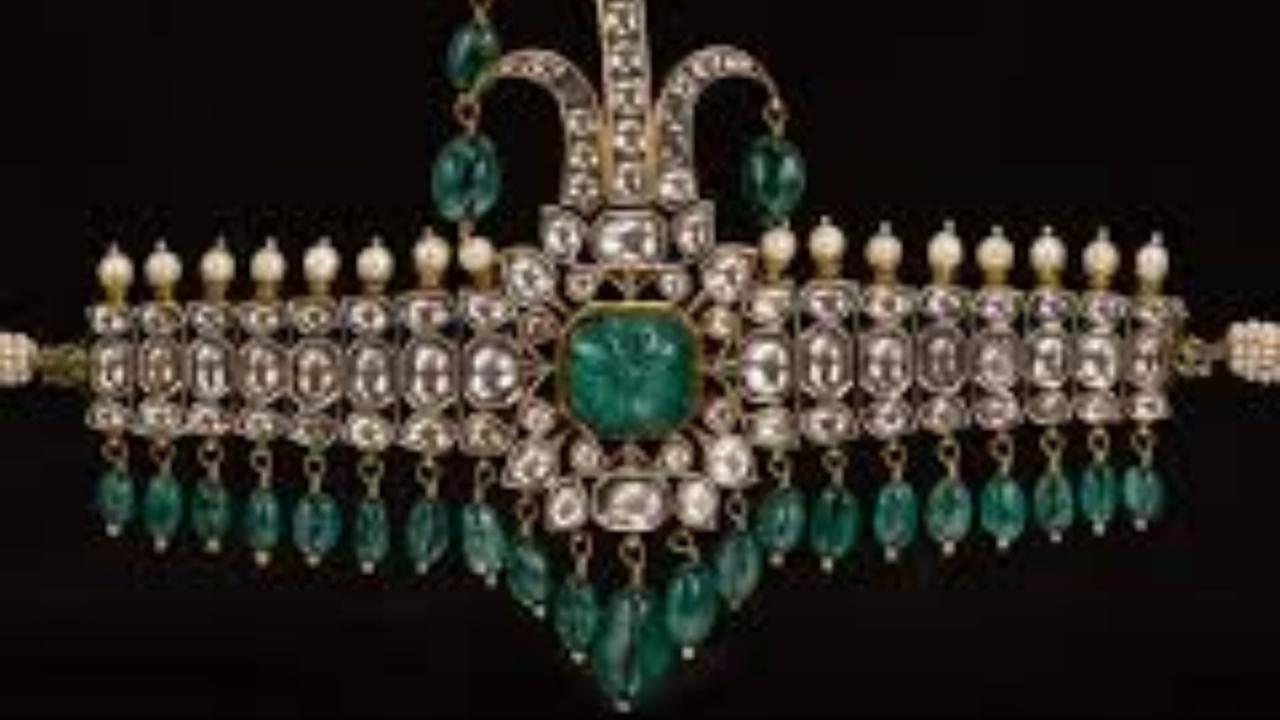 क्या होती है Sarpech?