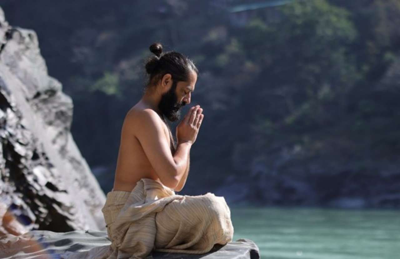 Himalayan Siddhaa Akshar Leads Global Practitioners Through a Life-Changing 10-Day Retreat