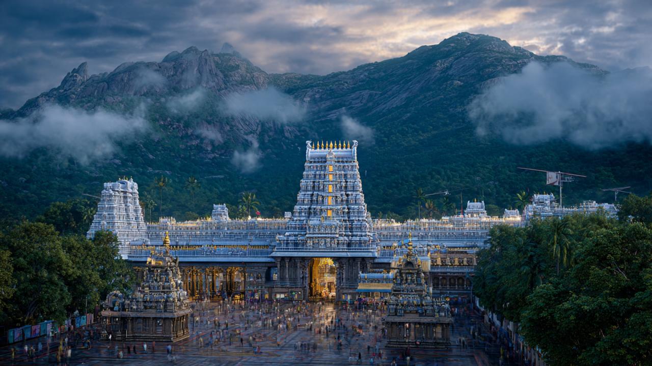 तिरुपति में तिरुमाला वेंकटेश्वर मंदिर 
