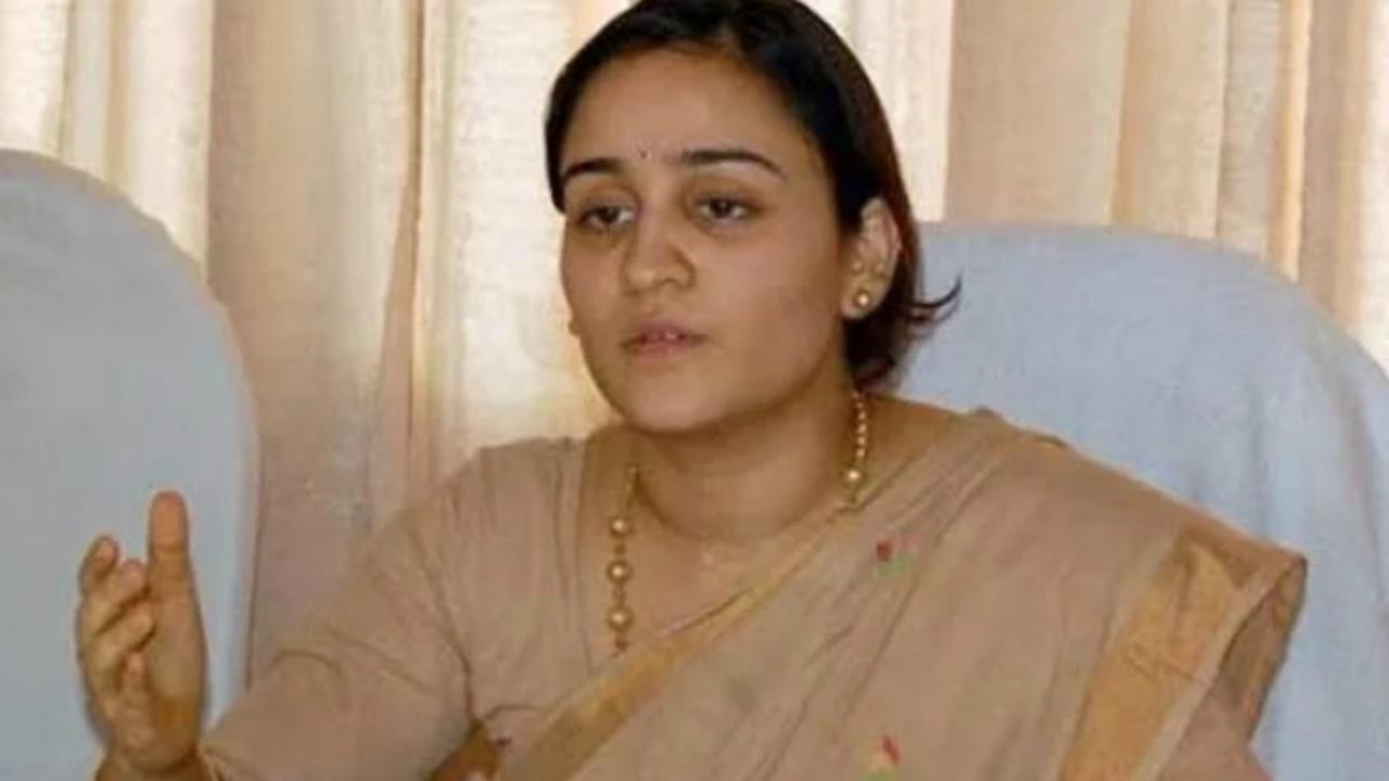 कर्ज और देनदारियां