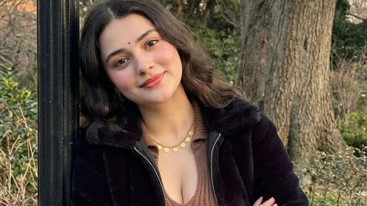 ऐरा रावत कौन हैं?