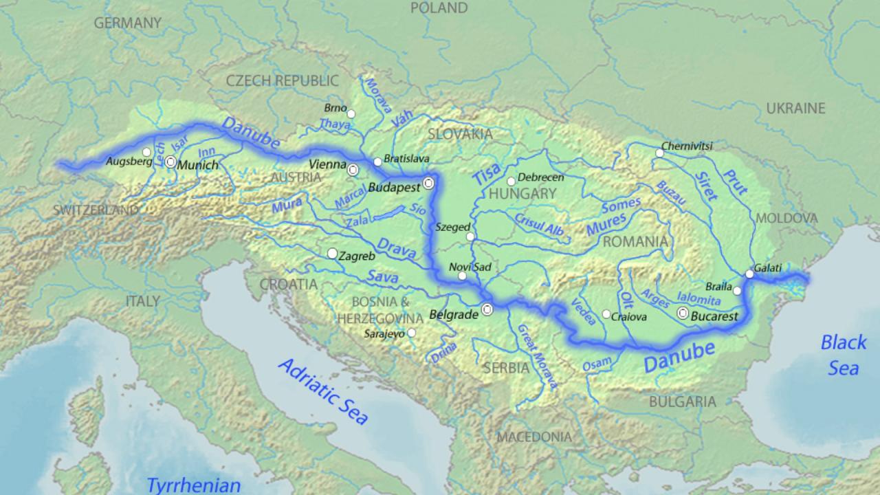 10 देशों से होकर गुजरती है डेन्यूब