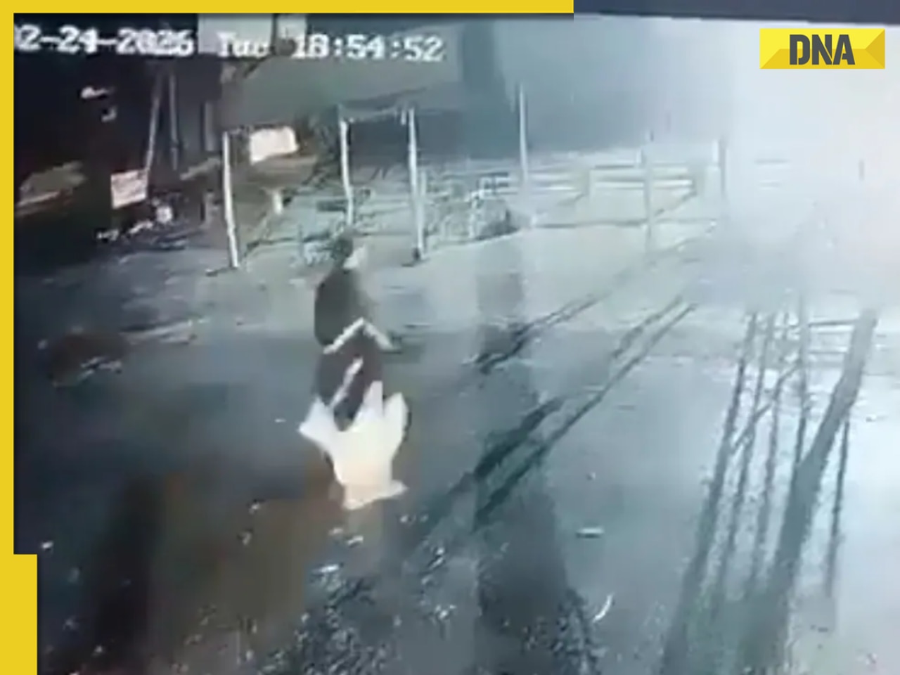 Pakistan: Suicide bomber blows himself up, killing four policemen in Punjab; horrifying CCTV video surfaces