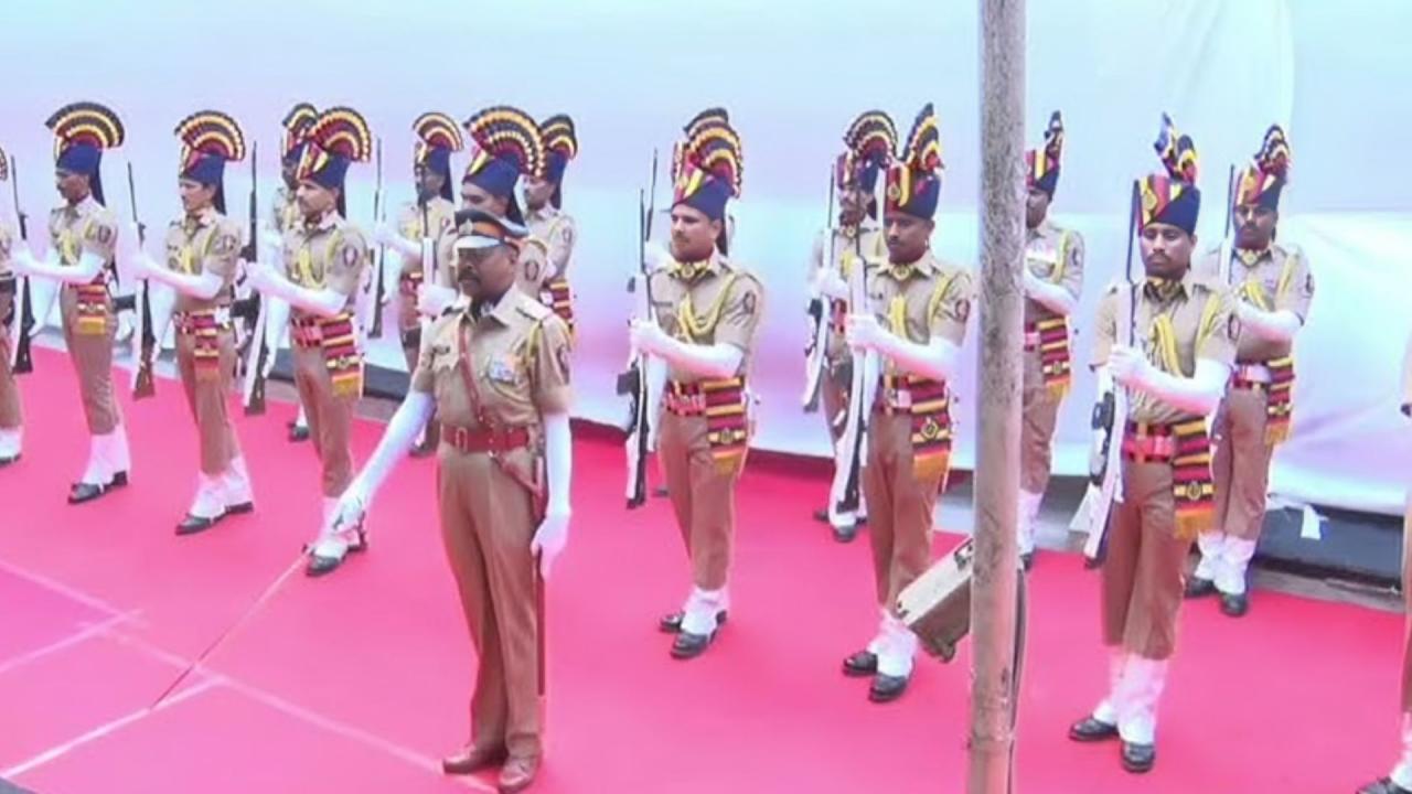 आशा भोसले को क्यों मिला ये सम्मान?