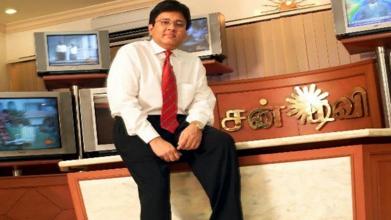 छोटी शुरुआत से बना हजारों करोड़ का नेटवर्क