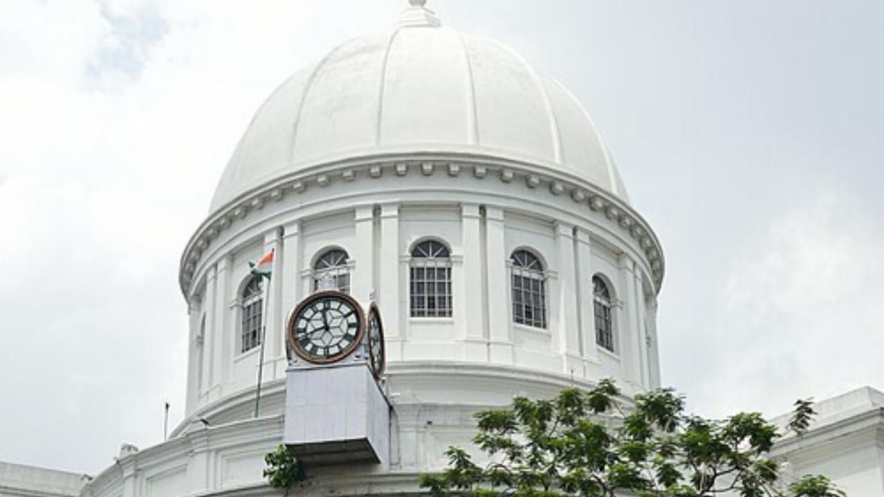 भारत में कब शुरू हुई पहली एयरमेल सेवा?
