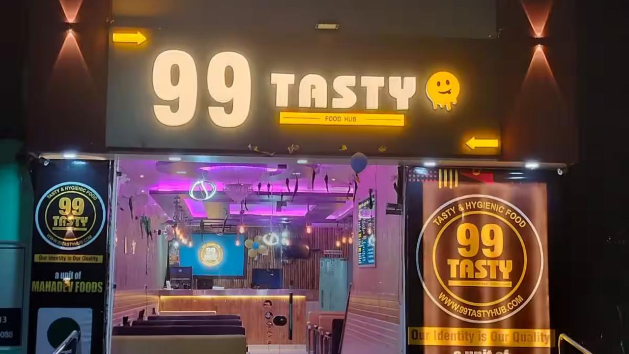 आज देश भर में 150 से ज्यादा आउटलेट्स