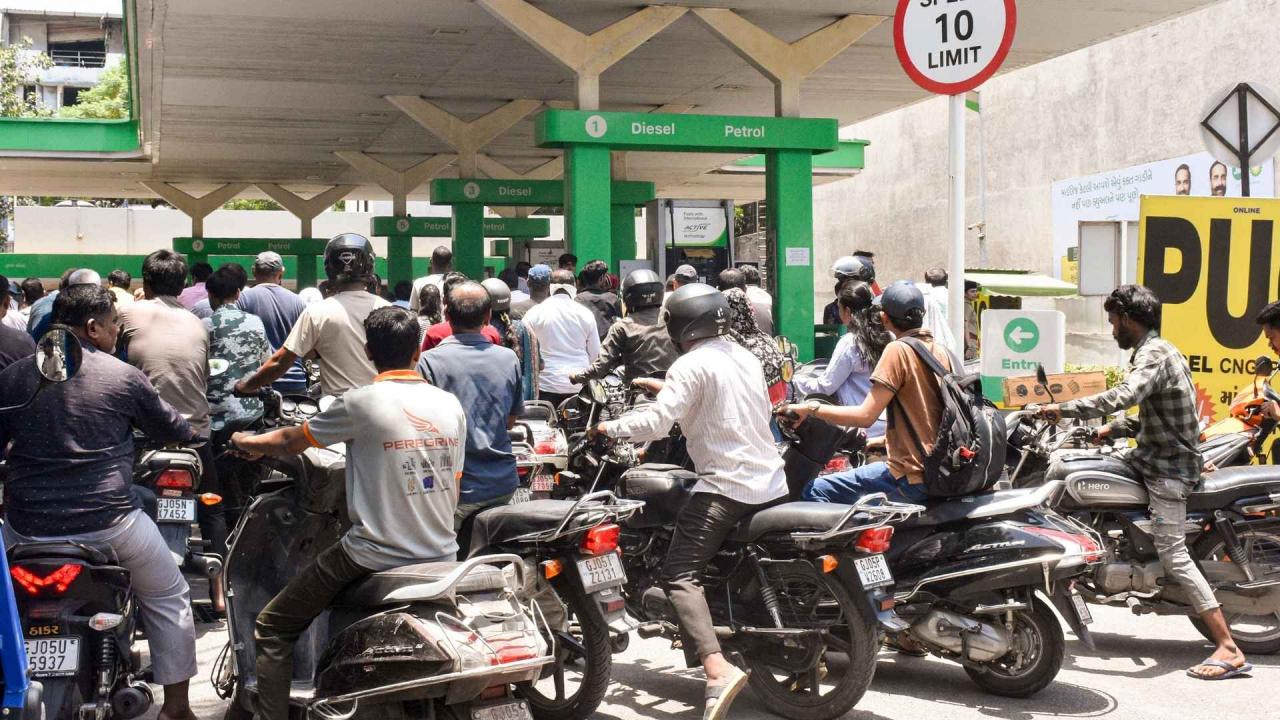 2022 में बढ़ोतरी के बाद कीमत घटी या नहीं?