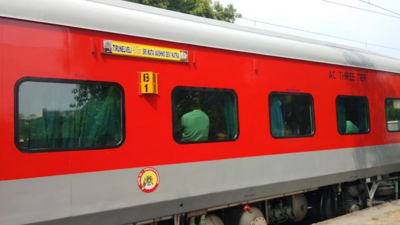 तिरुनेलवेली-जम्मू एक्सप्रेस (Tirunelveli-Jammu Express)