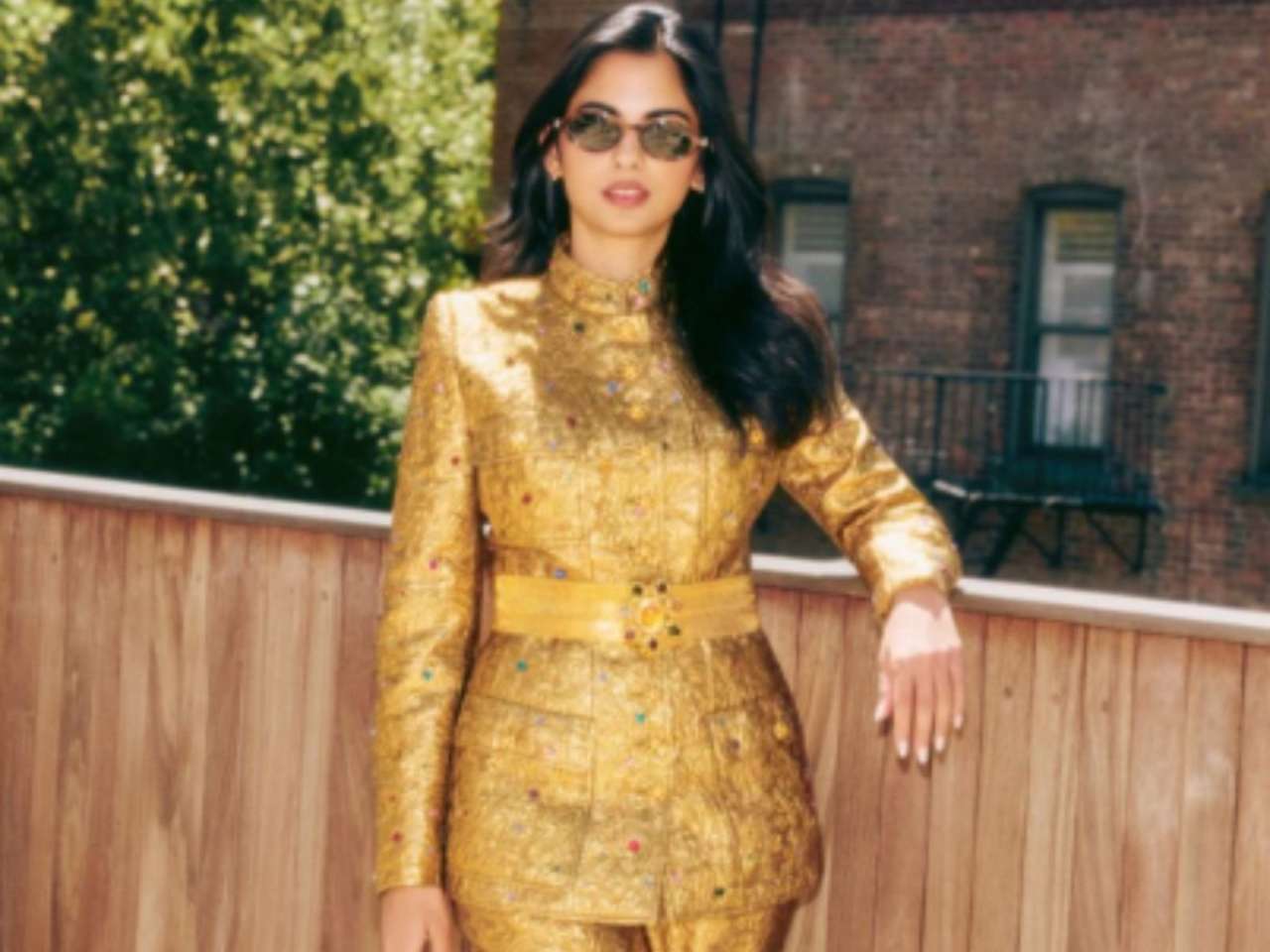 chanel haute couture 1996 gold embroidered dress CHANEL 19A Runway CC Logo Lesage Knit Mermaid Long Dress Gold main image 0