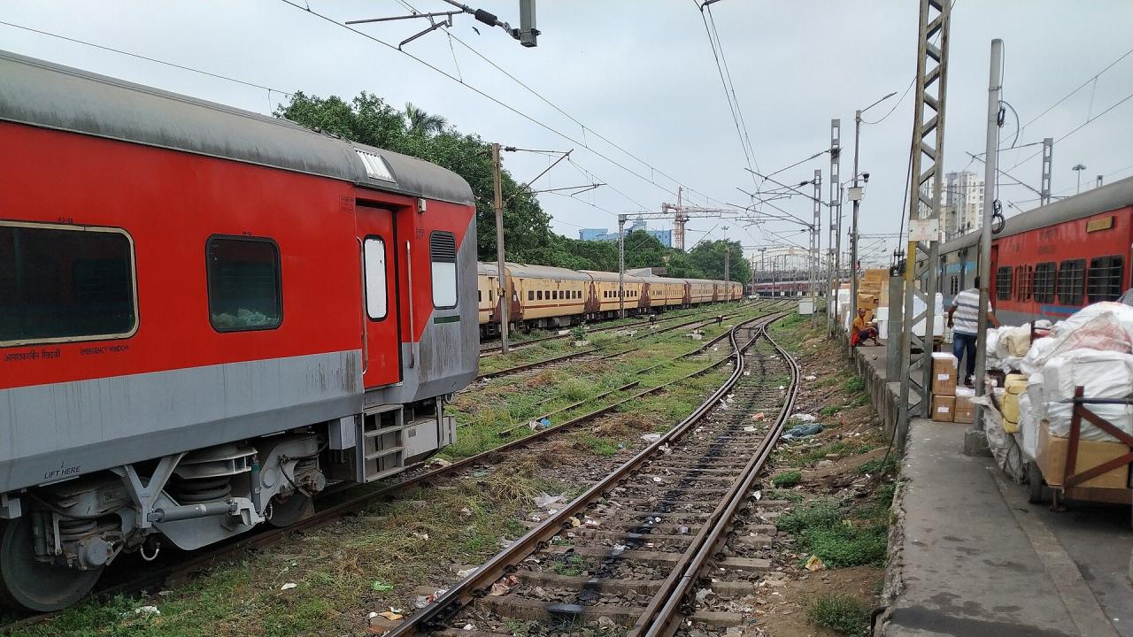 हावड़ा स्टेशन का विस्तार