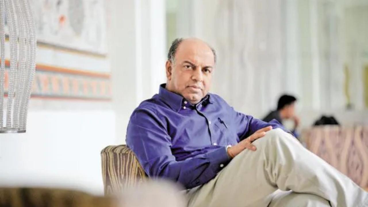 संजीव ने लगातार लॉन्च किए नए बिजनेस