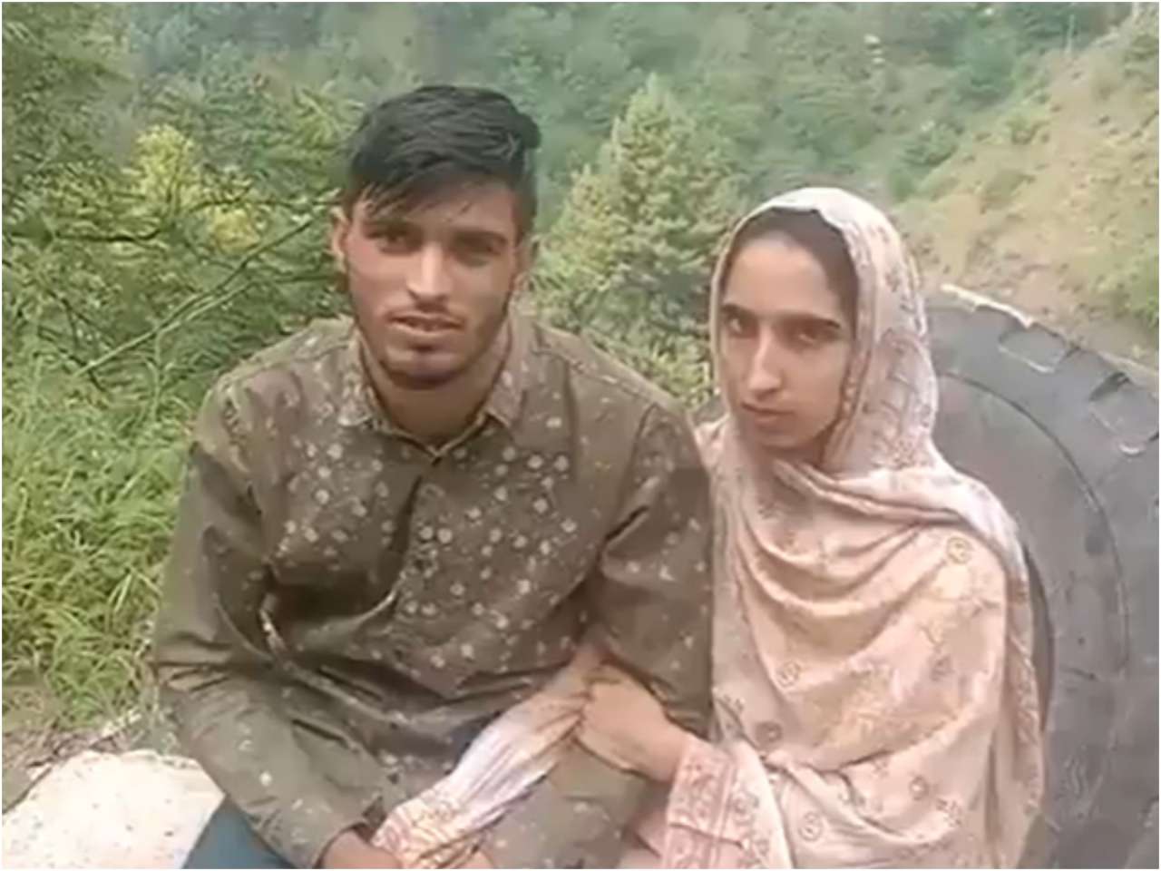Pakistani youth crosses LoC to meet woman he met on Snapchat, detained in Kashmir