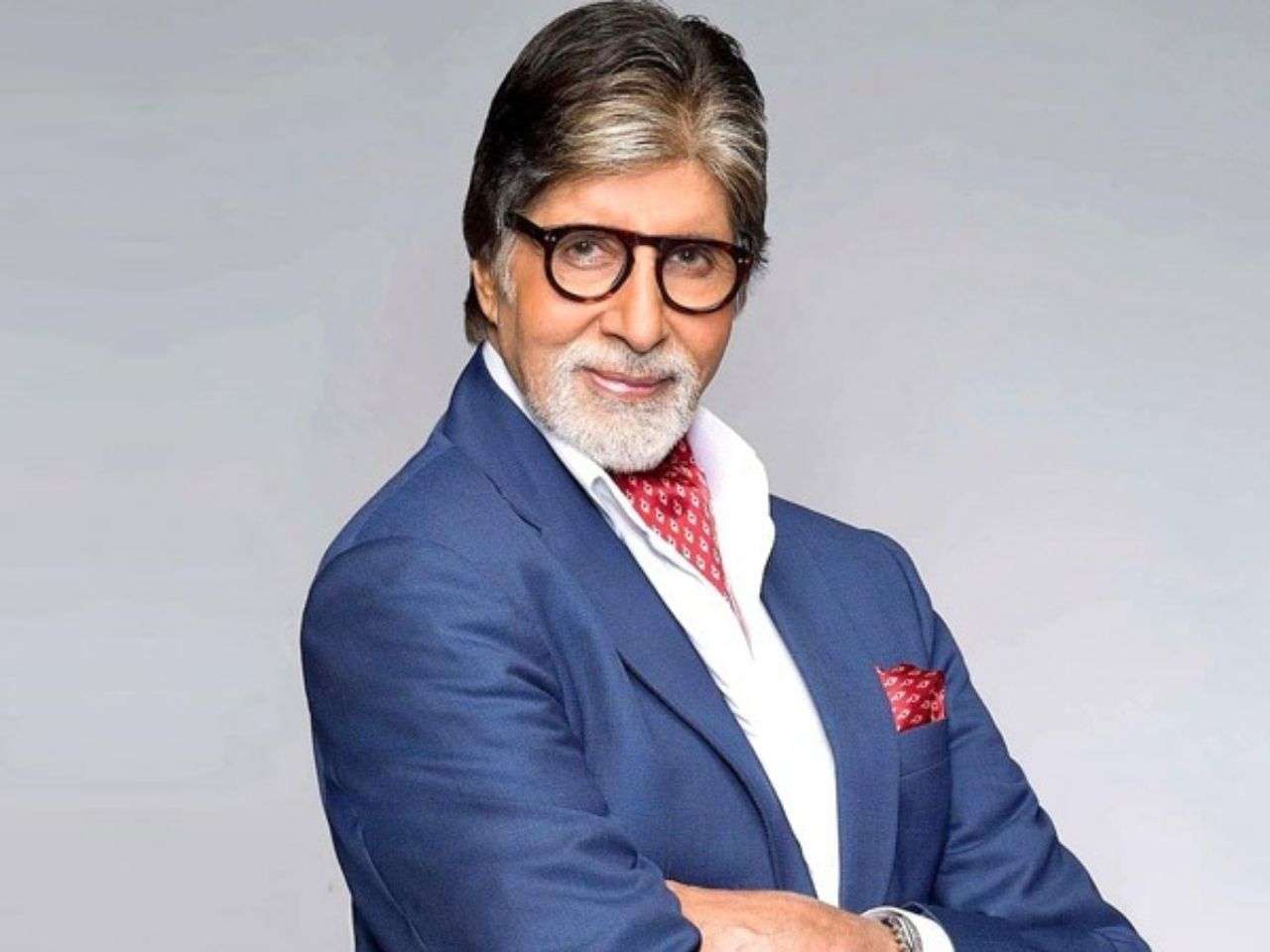 'Dhak-dhak manva dole': After health scare, Amitabh Bachchan pens cryptic note, leaves fans' tensed