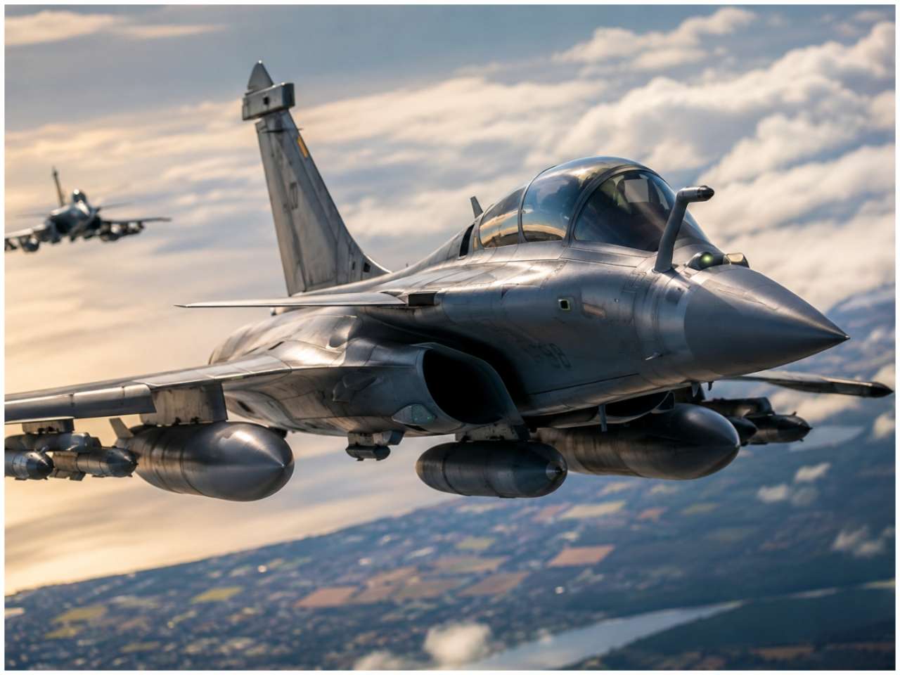 Ahead of PM Modi's visit, France offers tech transfer and Indian weapons integration for 114 Rafales