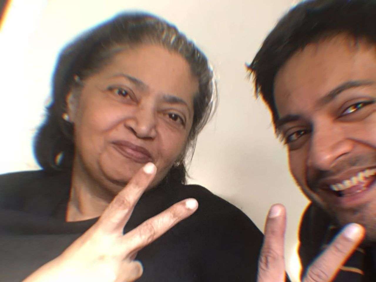 Ali Fazal misses mom on her 6th death anniversary, admits she would've been 'funny ole grandmum' to daughter Zuneyra