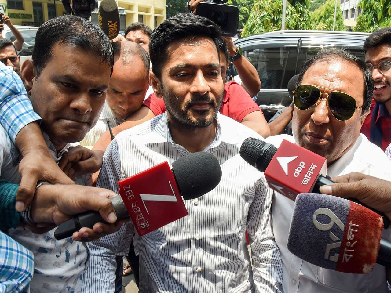 TMC's Abhishek Banerjee seeks disqualification of rebel MPs in meeting with Om Birla