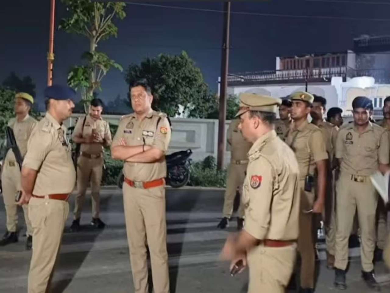 Uttar Pradesh Horror: Teen allegedly kills brother, sister-in-law and nephew in Gorakhpur; probe underway