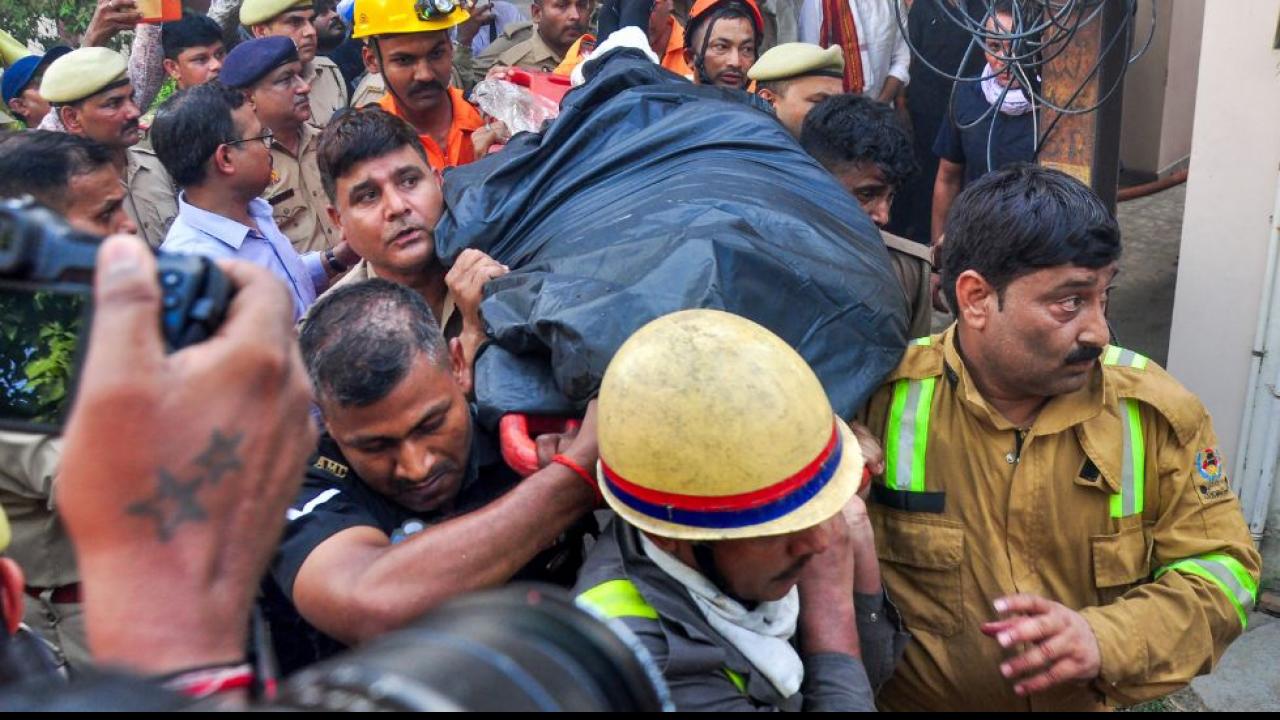 लखनऊ अग्निकांड की 5 दर्दनाक कहानी: कोई लटका ग्रिल पर, किसी ने खुद को बाथरूम में किया बंद