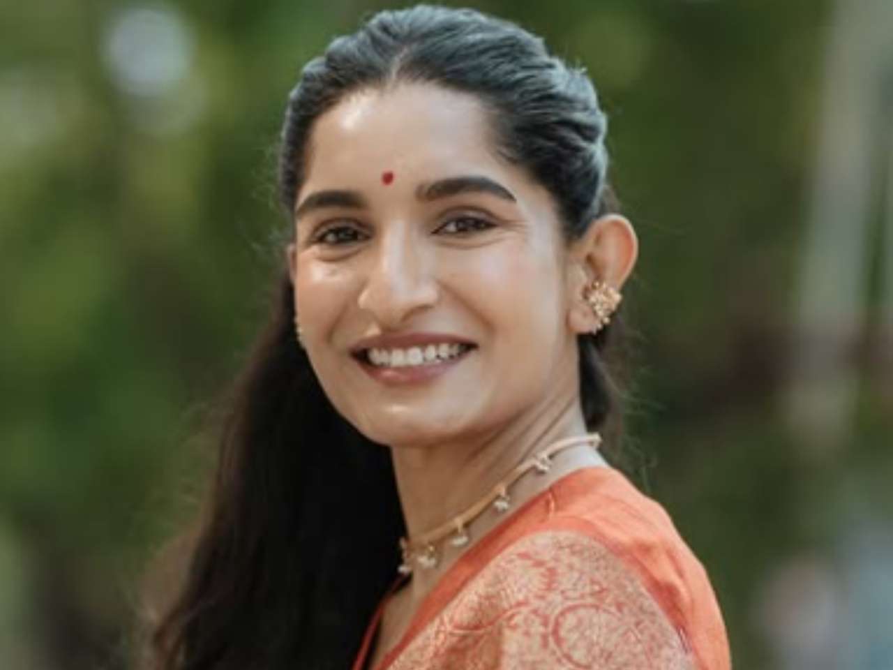Who is Krishi Thapanda? Kannada actress whose friend, businessman Vaishak has been found dead at her Bengaluru flat