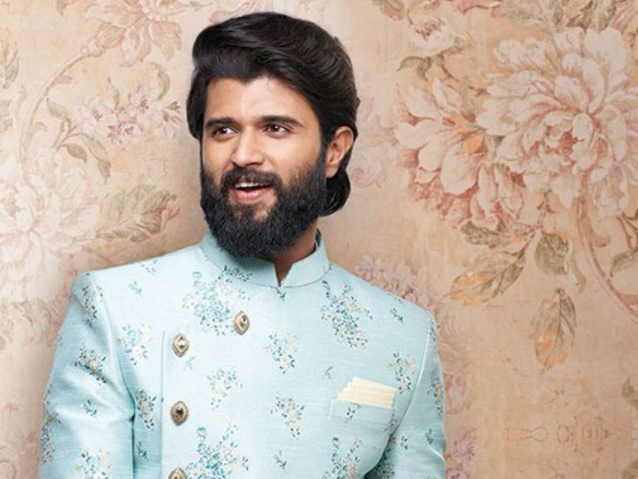 Did Vijay Deverakonda ask for 50 assistants, six caravans on Ranabaali sets? Here's what his team said