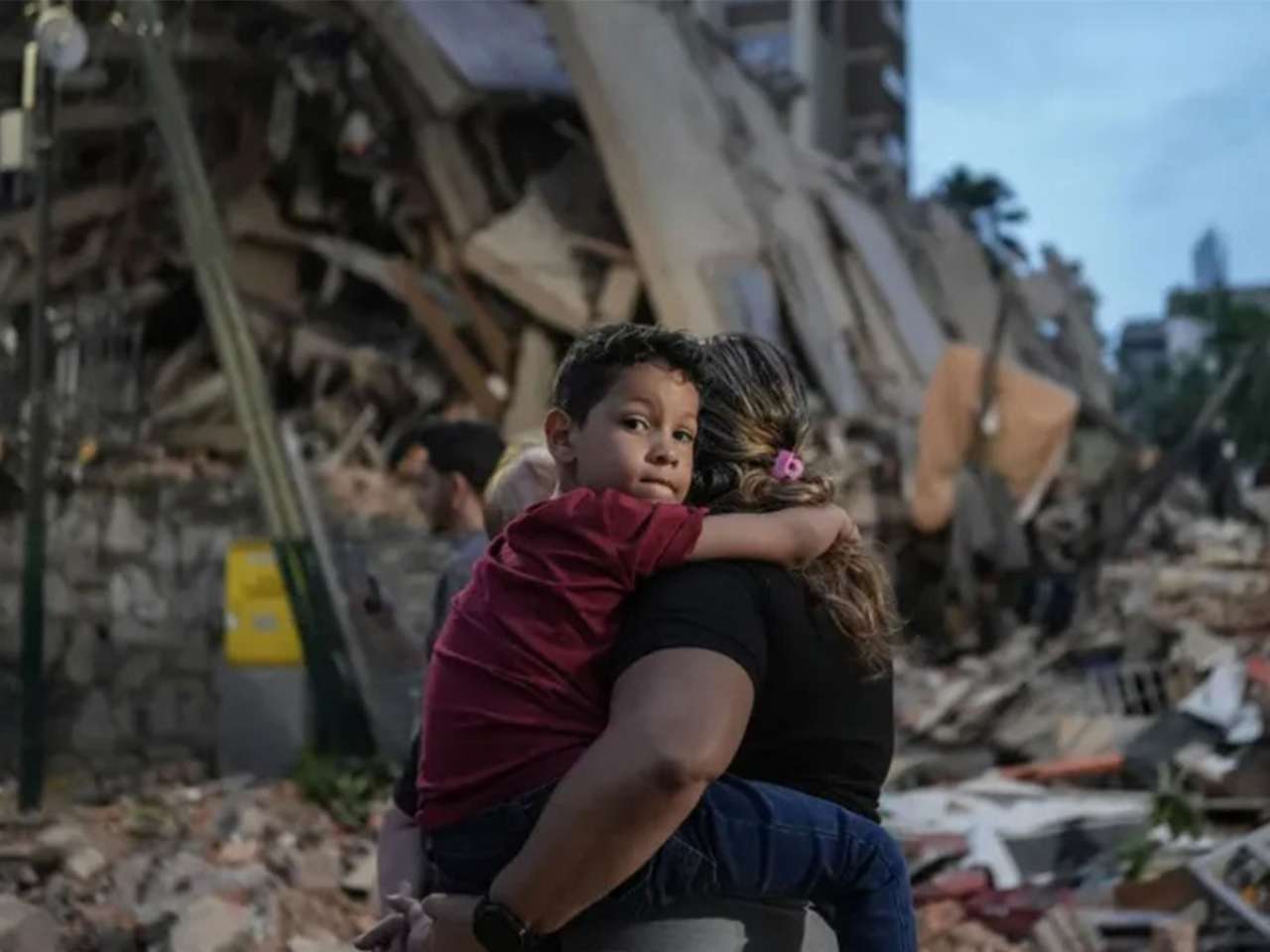 Venezuela Earthquake: New 4.9 magnitude tremor follows twin quakes that killed over 900 two days ago