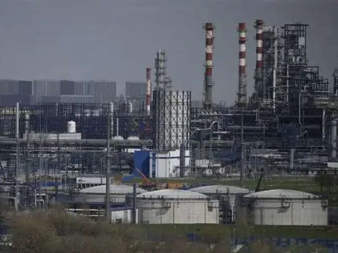 Why is Russia importing petrol from India despite being an oil superpower?