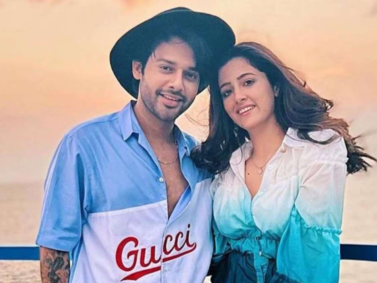 Stebin Ben reacts to viral video of Nupur Sanon allegedly ignoring mother-in-law: 'Media hai, chalo nikalte hain' | Watch