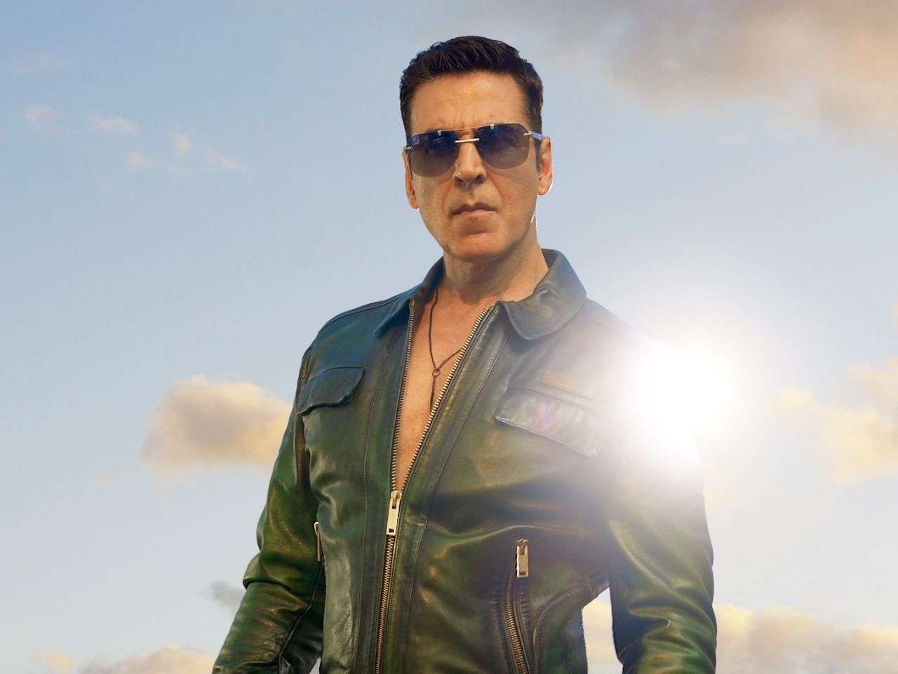 Amid Welcome to the Jungle hit run, Akshay Kumar earns more money, yields profit of Rs 7 crore in a month with this HUGE move