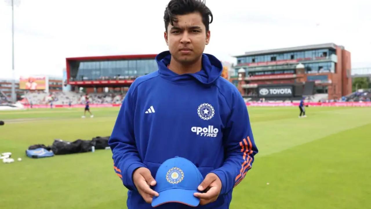 Vaibhav Suryavanshi Debut: मैनचेस्टर में वैभव सूर्यवंशी का ऐतिहासिक डेब्यू, तोड़ा सचिन तेंदुलकर समेत कई दिग्गजों का रिकॉर्ड