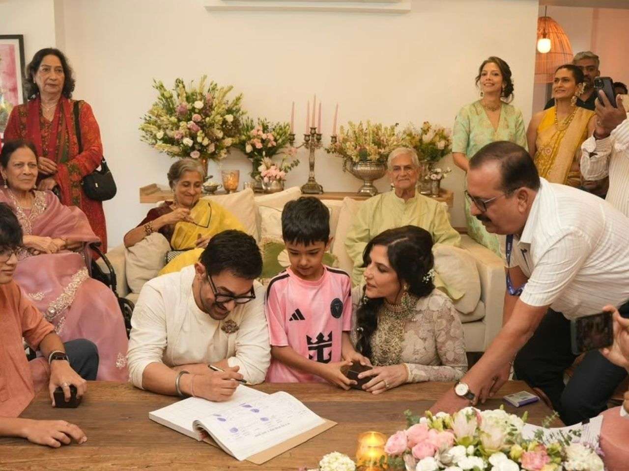 Aamir Khan marries Gauri Spratt: First pic of newlyweds divides internet, fans defend them, but netizens....