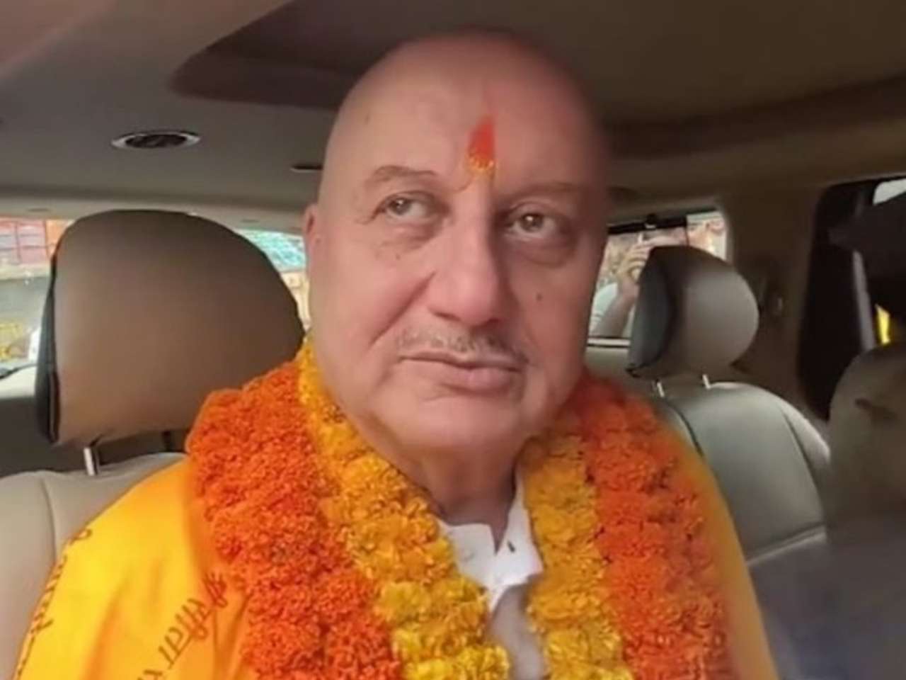 Viral video: Anupam Kher says Sanatan Dharma should not be blamed for Ram Mandir donation theft - Watch