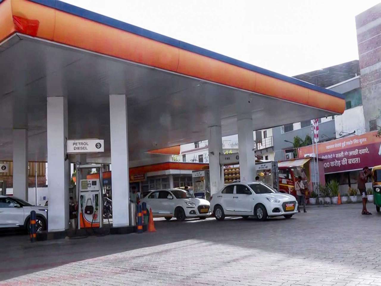 Why can't consumers choose pure petrol or E10? Centre explains why E20 is now the standard fuel