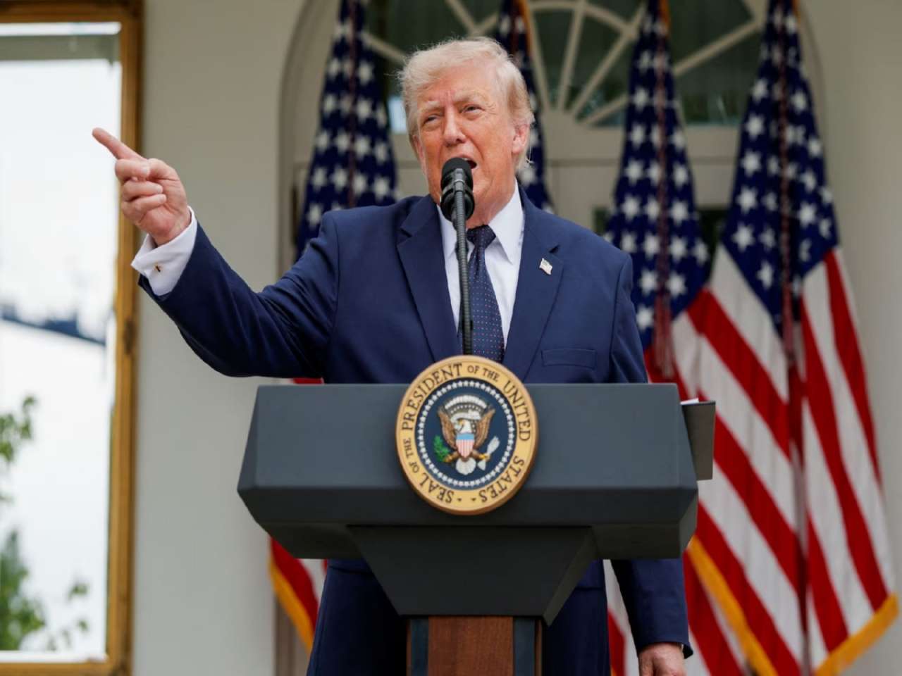 Trump issues fresh warning to Iran, says 'power plants, bridges next' if Tehran doesn't make a deal