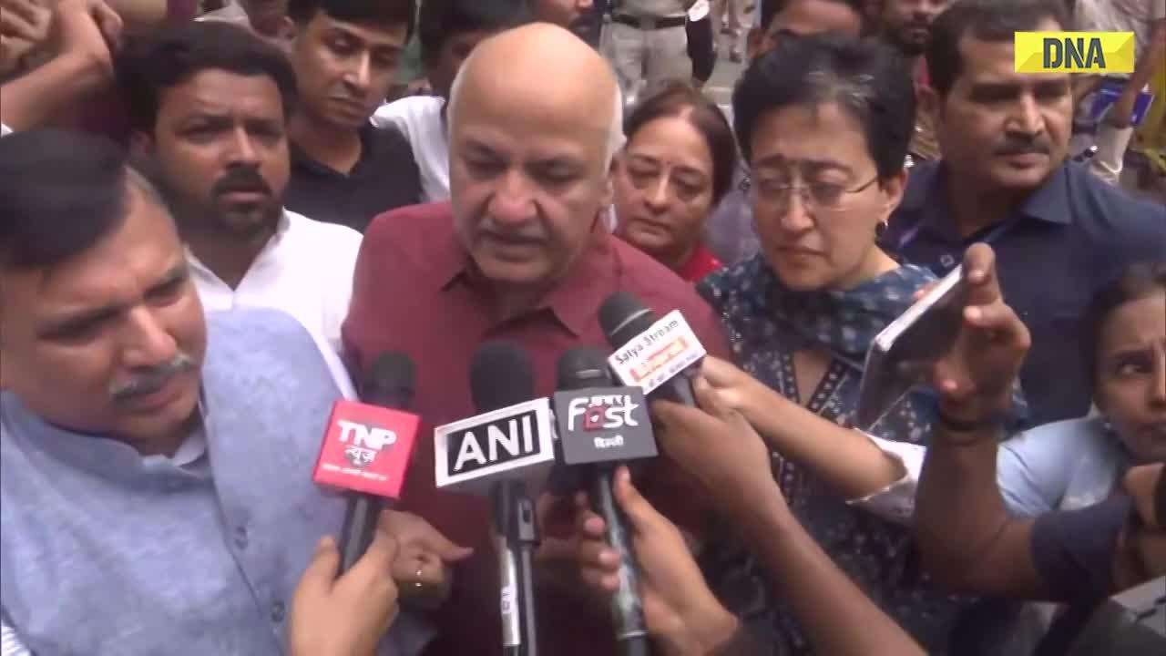 CJP Protest: 'Not Letting Us Go'; Sanjay Singh With AAP Members As Police Barricades For Parl March