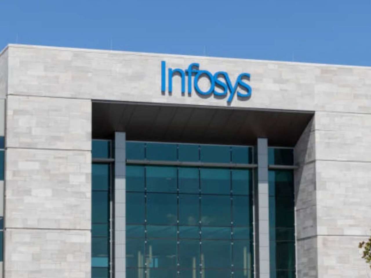 Infosys announces salary hikes from October, to hire 20,000 campus freshers