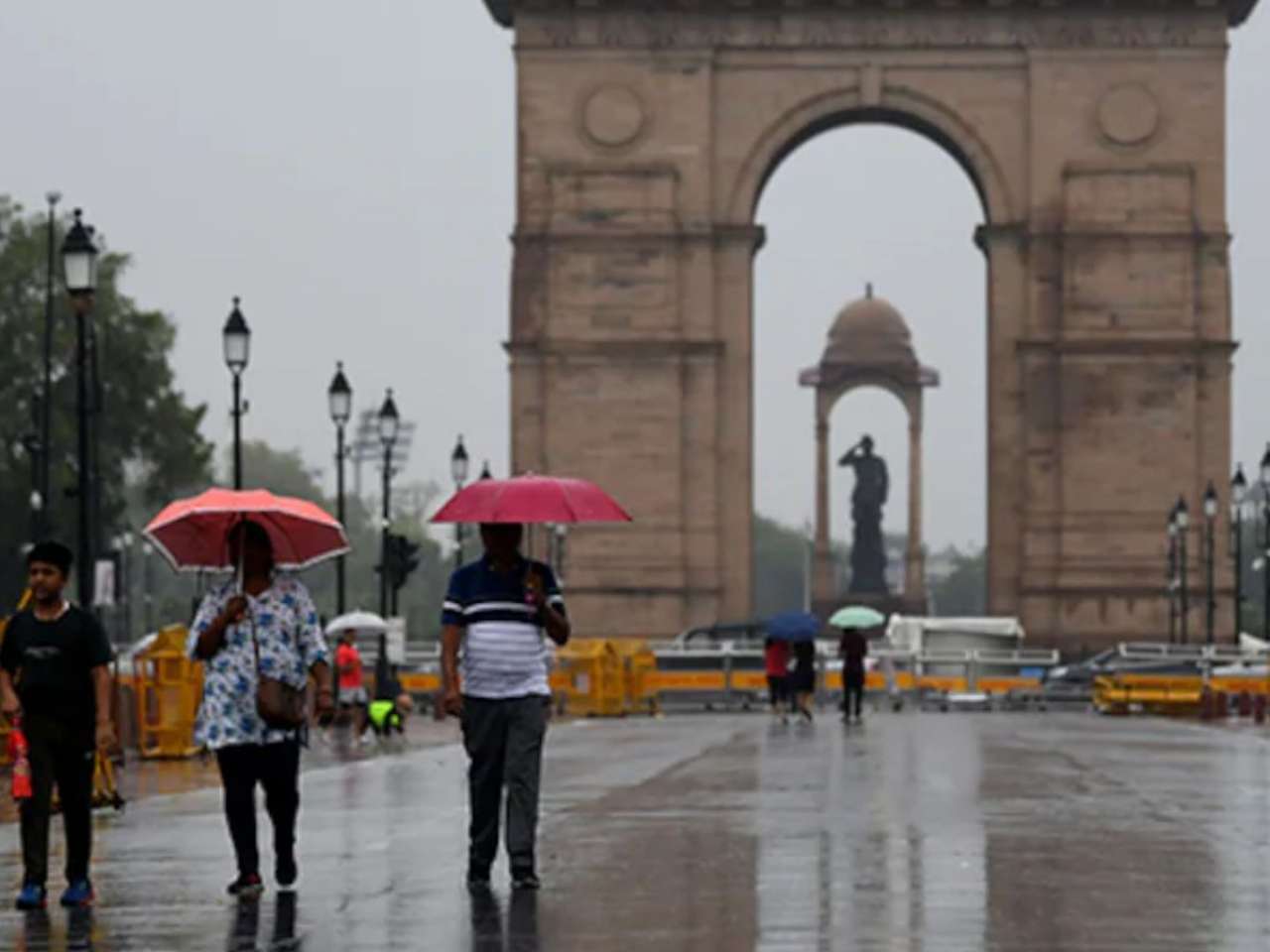 IMD weather update: Monsoon to continue in Delhi-NCR with 30-34°C and scattered showers