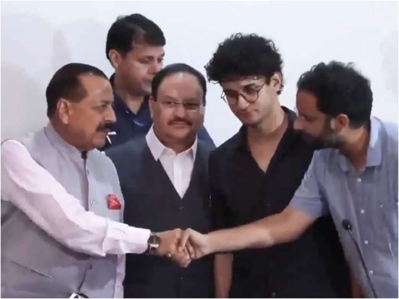 Cockroach Janata Party withdraws protest with 'immediate effect' after Centre agrees to all demands
